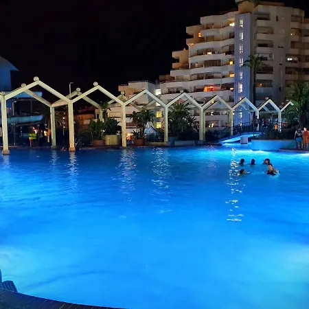 En Benalbeach *